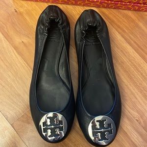 Never worn Tory Burch Reva flats